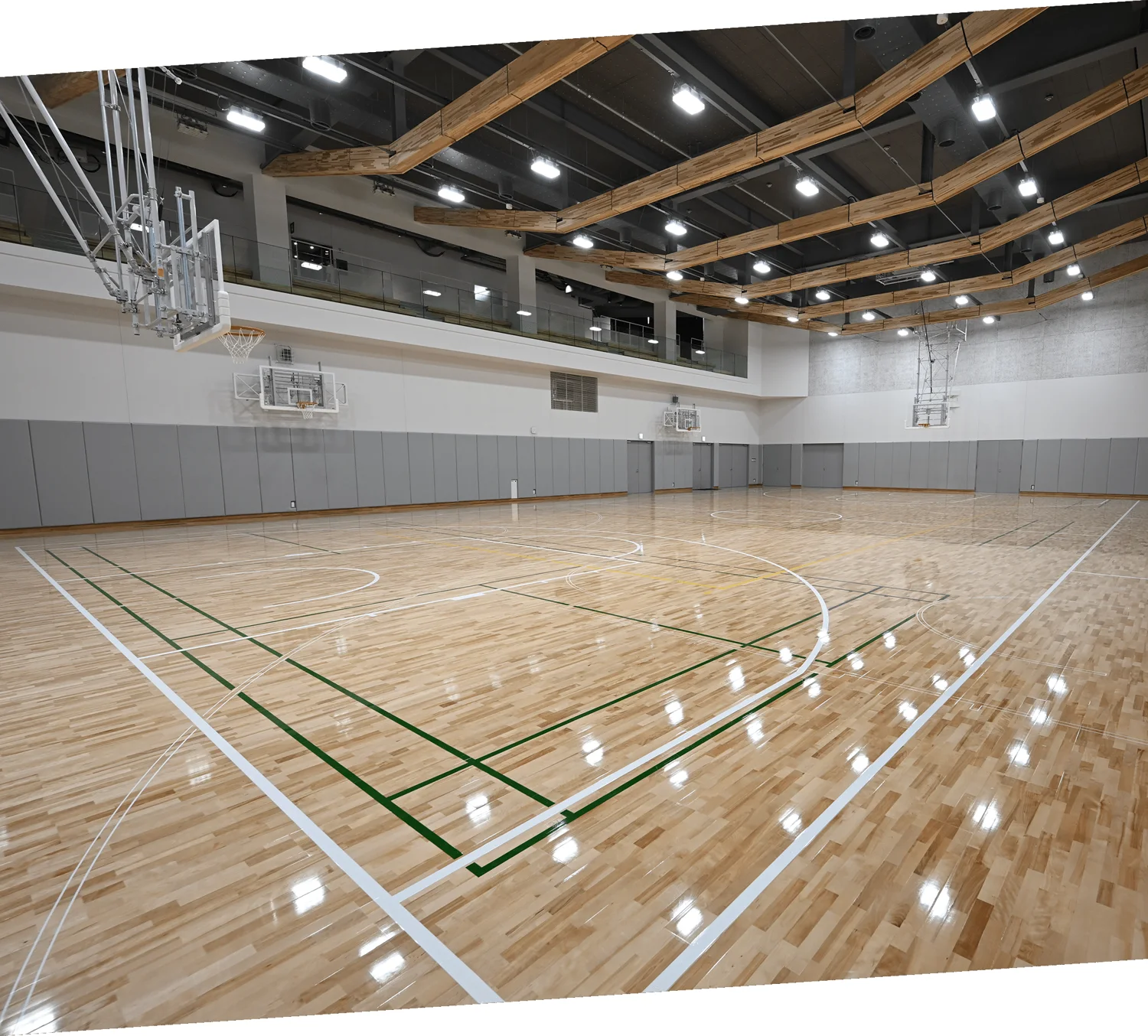 TOYOTA ARENA TOKYOのサブアリーナにあるコートと上階の観覧スペース